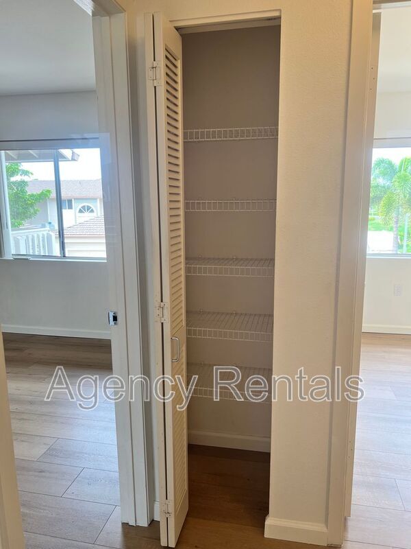 Building Photo - 92-1465 Aliinui Dr