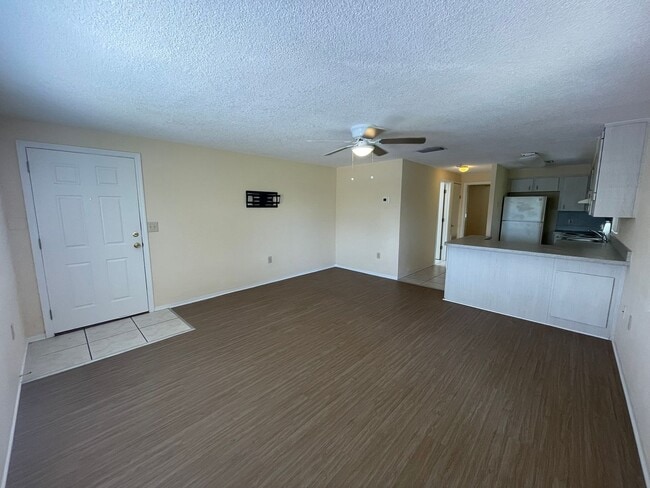 Building Photo - 3717 Cardinal Blvd