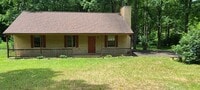 Building Photo - Corner Lot 3BR 1.5BA Home in Forest