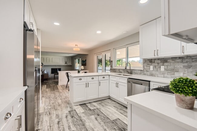 Building Photo - 4094 S Willow Way