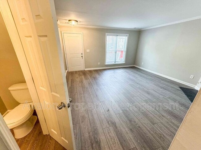 Building Photo - 3575 Kennesaw Station Dr