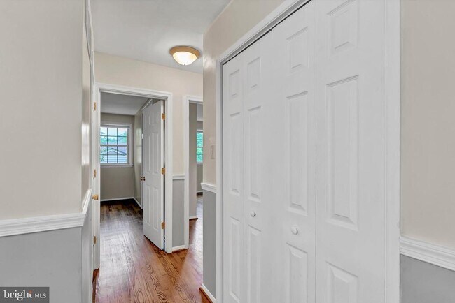 Building Photo - 14715 Lock Dr