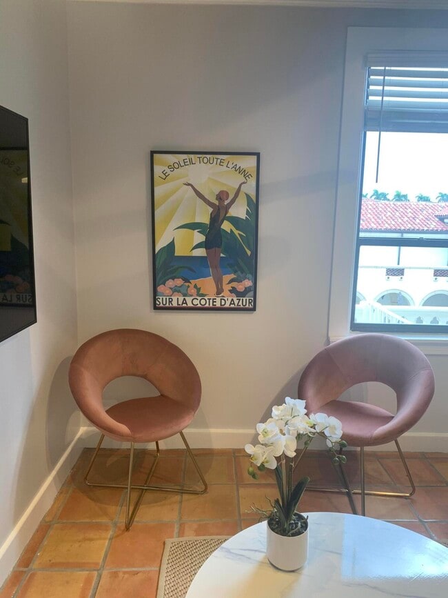 Building Photo - 235 Sunrise Ave