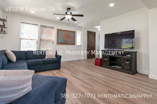 Building Photo - 4812 Firmont Dr