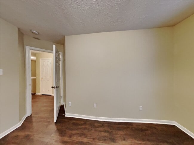 Building Photo - 12935 Garlenda Ln