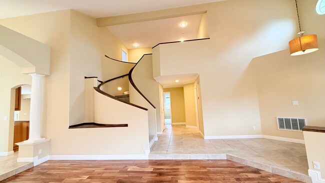 Building Photo - Stunning 4BD/3BA, Two-Story Home With Swimming Pool in Bettencourt Ranch, Danville- Available NOW!