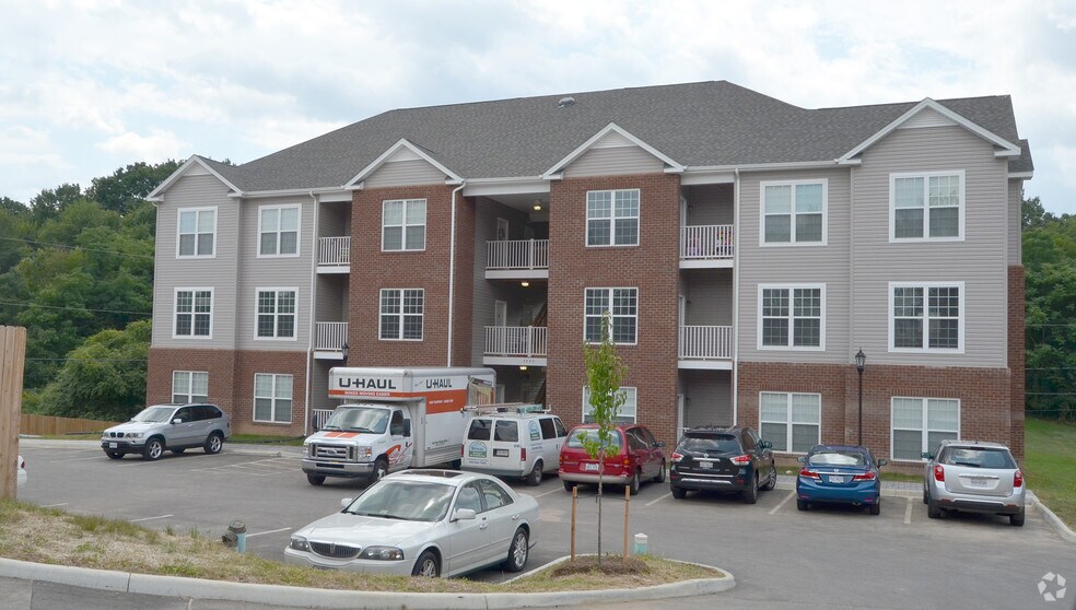 Westmont Apartments 3420 Chaparral Dr Roanoke VA 24018 Apartment Finder