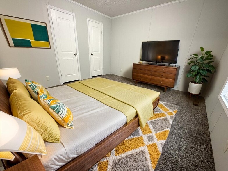 Building Photo - 15368 Dominique Dr