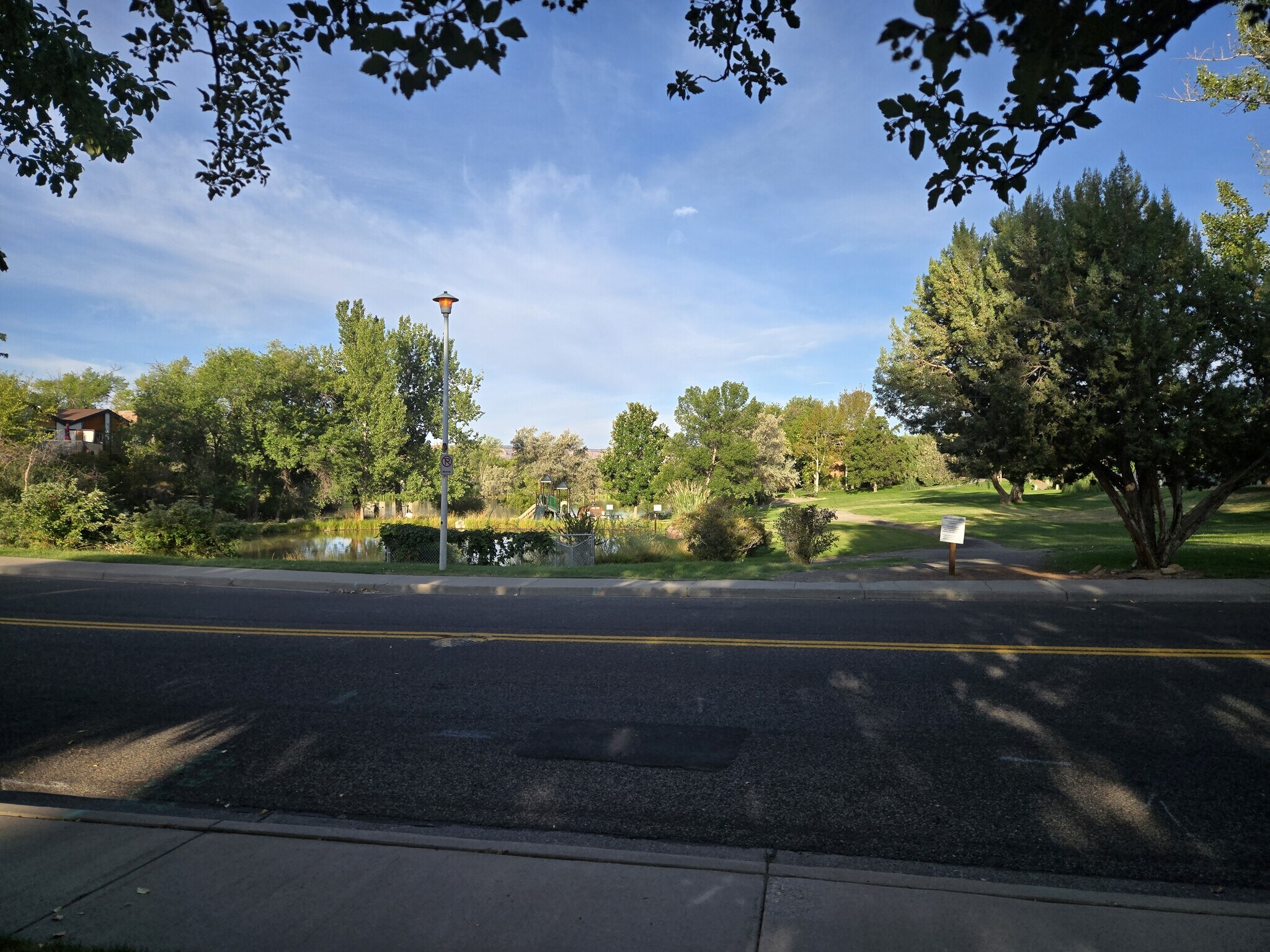 Building Photo - 3146 Lakeside Dr