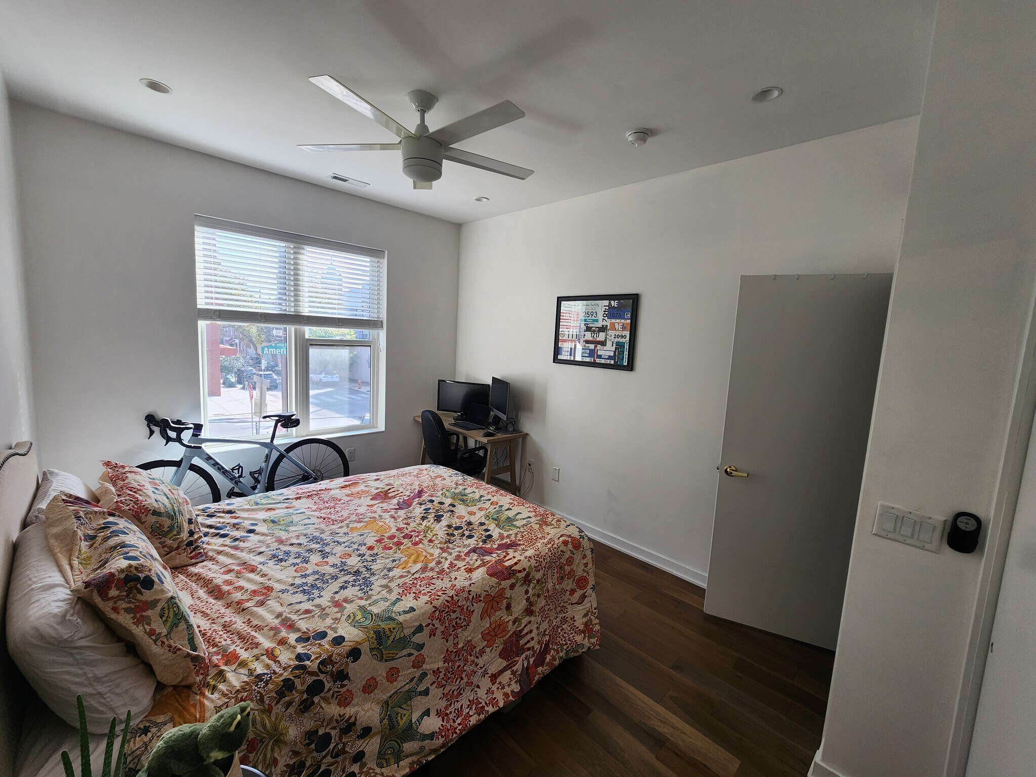 Building Photo - 1500 N American St