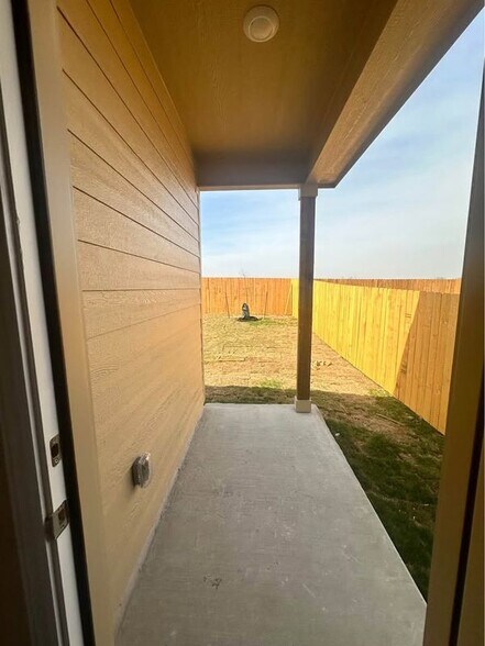 Building Photo - 2019 Marshall Mnrs