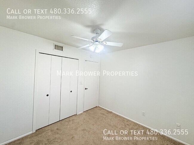 Building Photo - 623 W Guadalupe Rd