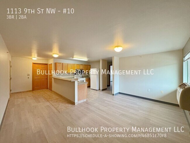 Building Photo - 1113 9th St NW