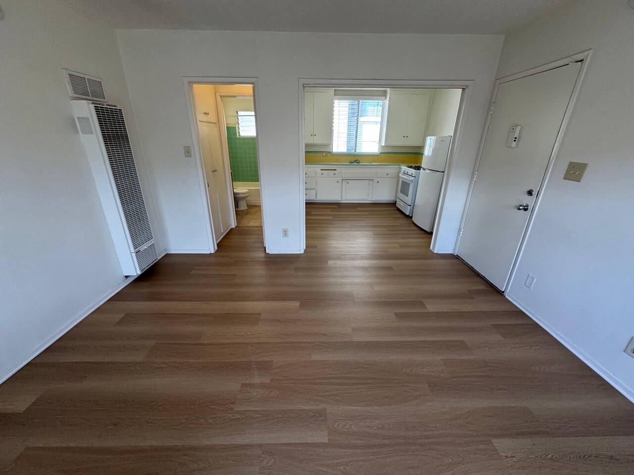 Building Photo - 5102 Inglewood Blvd