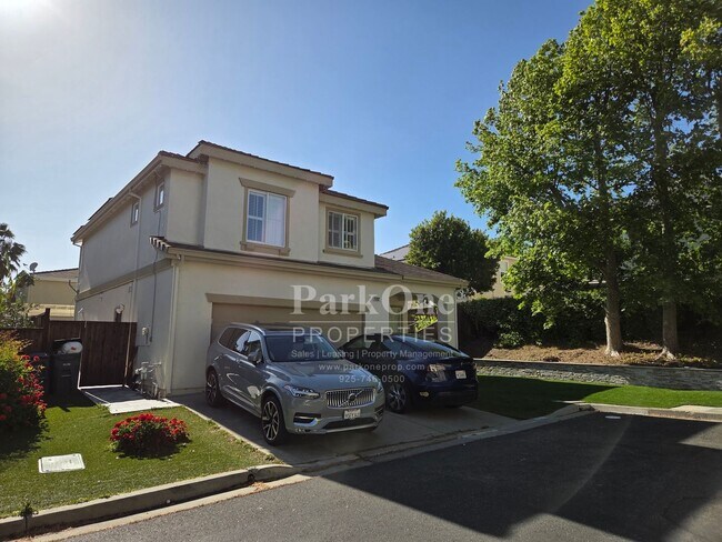 Building Photo - Modern Detached Home in Suburban Dublin Co...