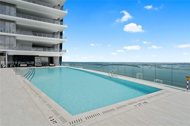 Building Photo - 300 Biscayne Boulevard Way