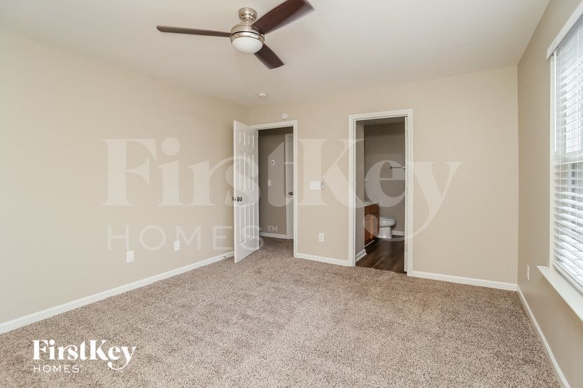 Building Photo - 292 Hiawassee Dr