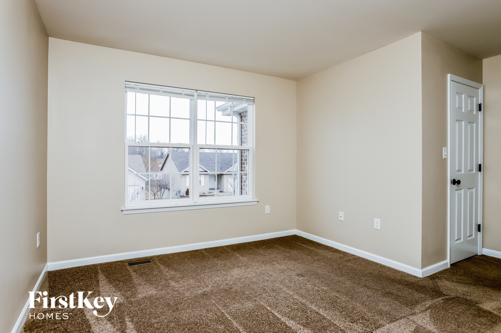 Building Photo - 700 Phoenix Way