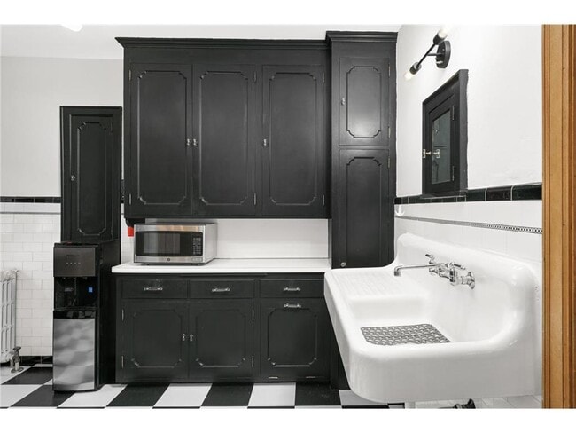 Building Photo - 4304 Beard Ave S