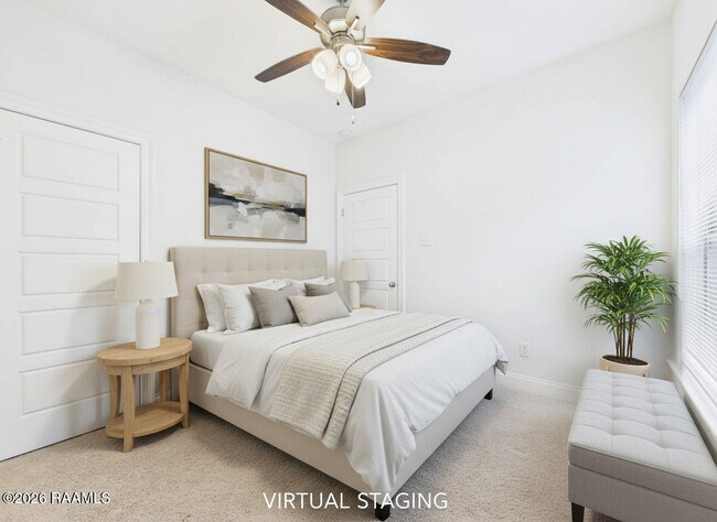 Building Photo - 212 Twin Meadow Ln