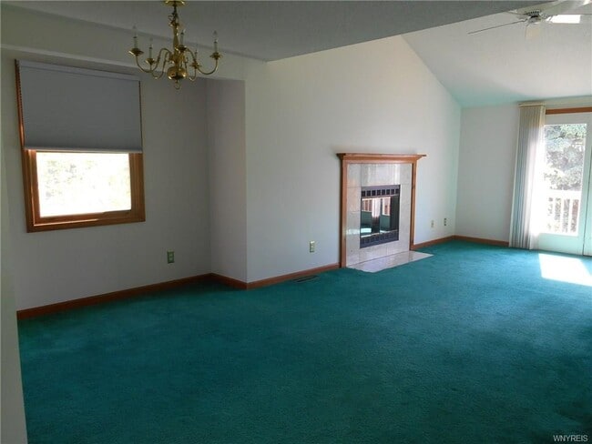 Building Photo - 11 Beacon Park