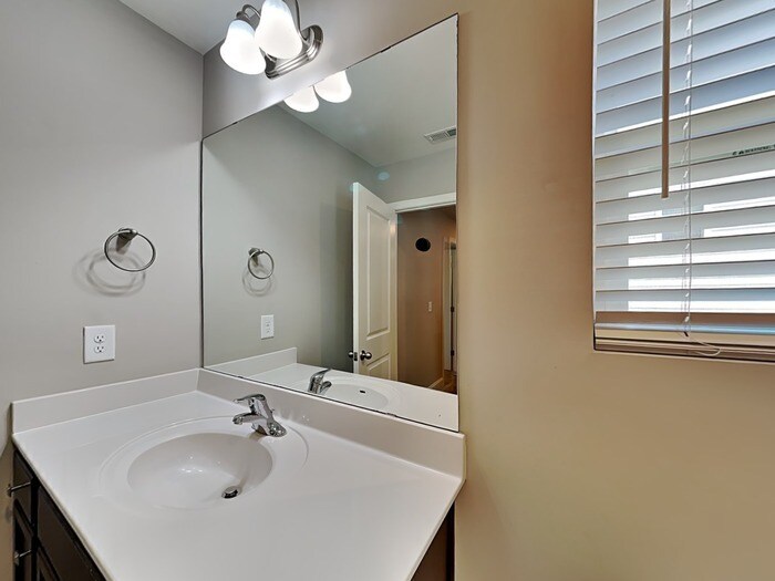 Building Photo - 3605 Massey Ridge Ct