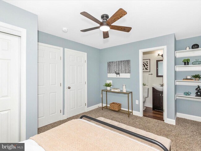 Building Photo - 5443 Jonquil Ave