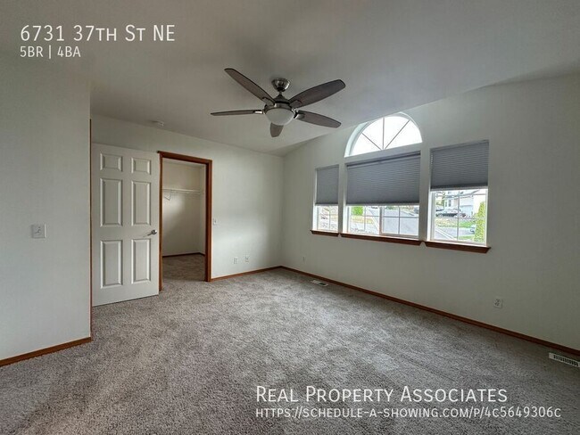 Building Photo - 6731 37th St NE