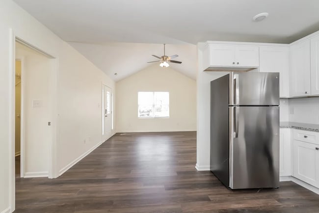 Building Photo - 296 Maynard S Dr