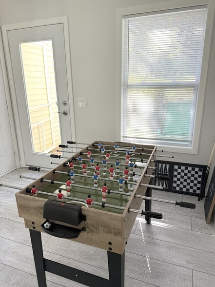 Building Photo - 5290 Clark Rd