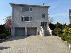 Building Photo - 33 Willow Wood Ct