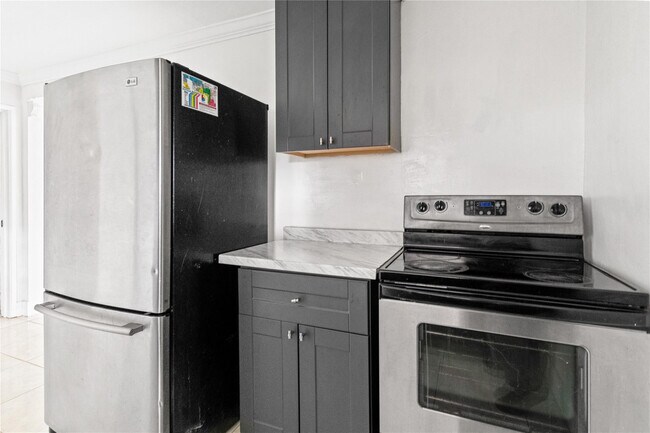 Building Photo - 4184 SW 49th Ct