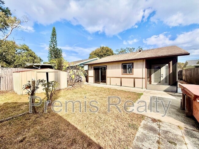 Building Photo - 747 Brook St NE