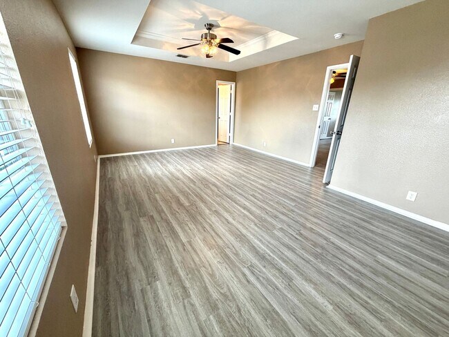 Building Photo - Spacious 3 Bedroom Home with Loft in Bulverde Village