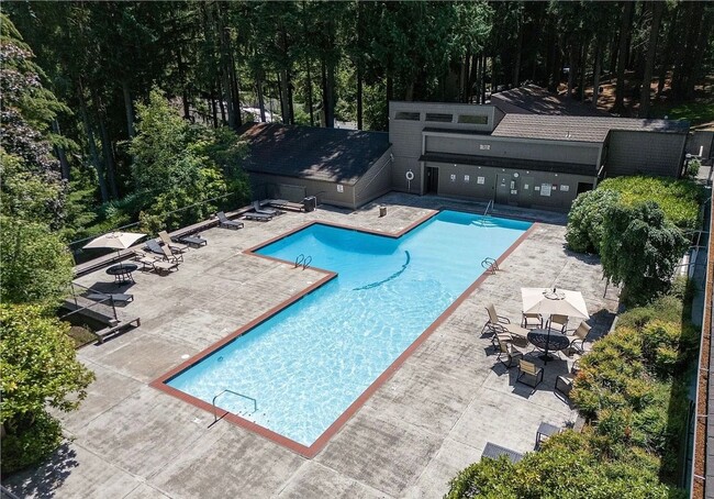 Building Photo - Must See Sixty-01 Village Unit with $500 M...