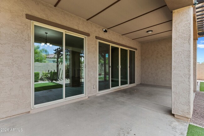 Building Photo - 10218 Bergeron Ave