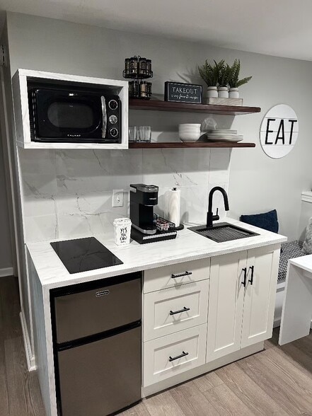 Kitchenette - 1344 Pinnacle Rd