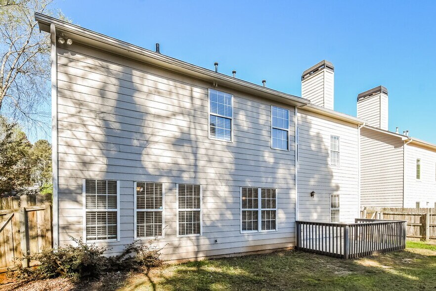 Building Photo - 3602 Bancroft Main NW