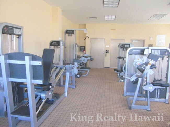 Building Photo - *Luxury Living at a reasonable price! 1 br...