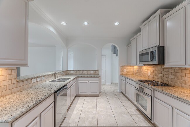 Building Photo - 54 N Marshside Pl