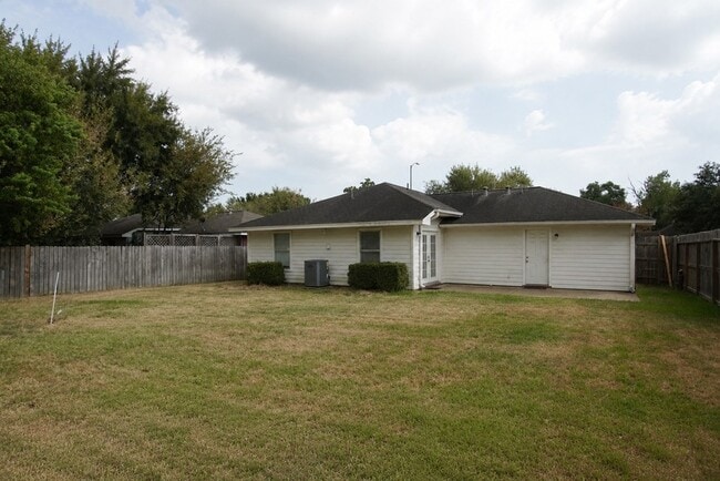 Building Photo - 24106 Broken Bow Ln