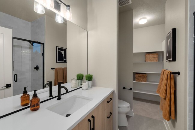 Building Photo - BRAND NEW DUAL PRIMARY BEDROOM Townhome in...