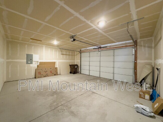 Building Photo - 331 S 680 W