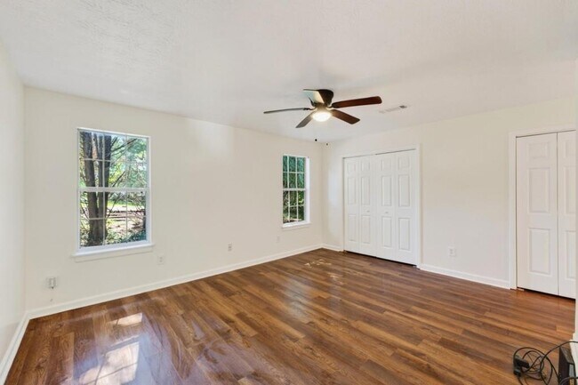 Building Photo - 2558 Candlewood Way