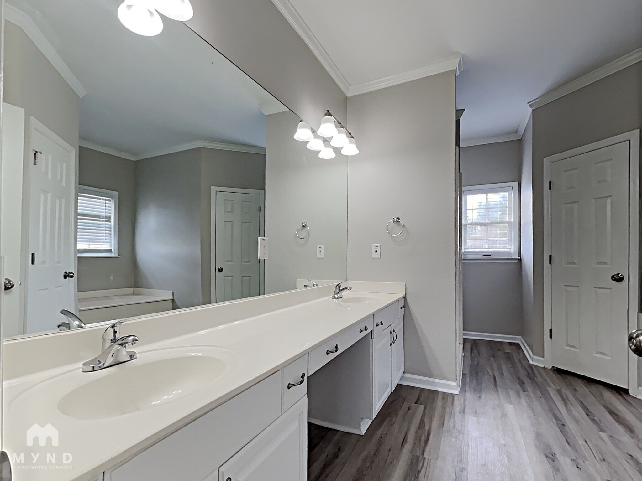 Building Photo - 804 Rockhurst Ln