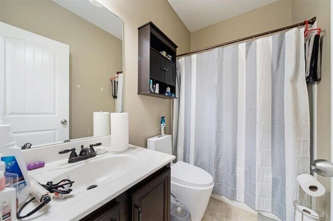 Building Photo - 3355 Palmer Lake Pointe