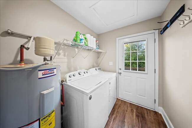 Building Photo - Pristine 3 Bed 2 Bath Home in Dalton