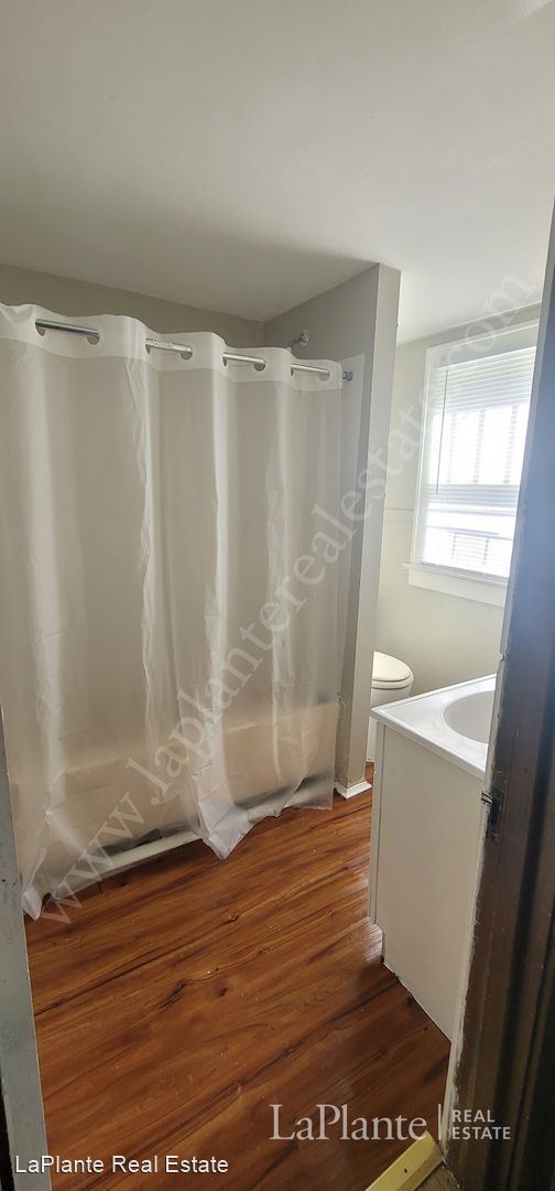 Building Photo - 3 br, 1 bath House - 3588 Stickney Avenue 1