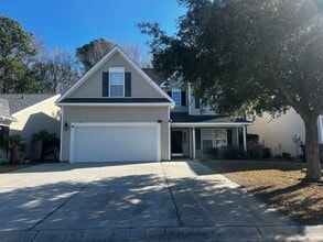 Building Photo - AVAILABLE NOW IN BRIGHTON WOODS!