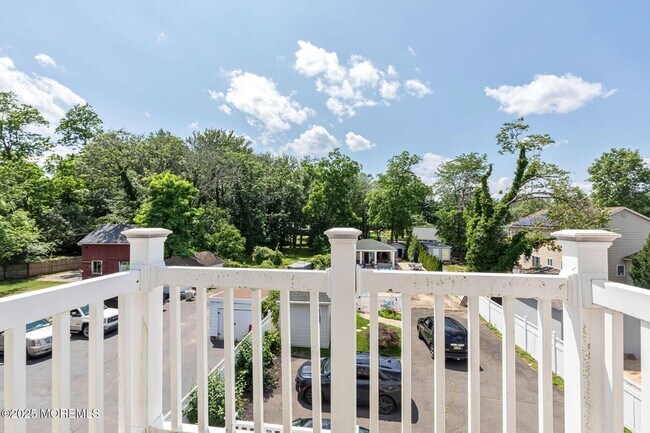 Building Photo - 76 South St